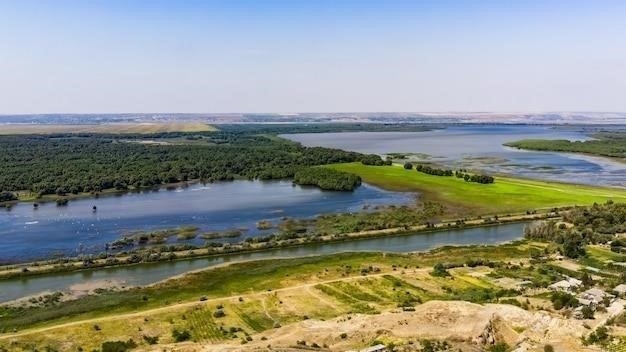 Почему Петропавловск-Камчатский так называется